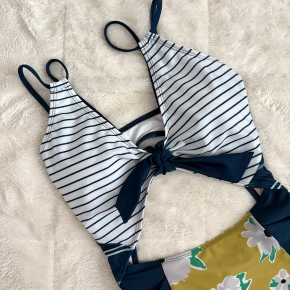 NWT Nani Mara High Tide One Piece Swimsuit - Size Small - Picture 3 of 10